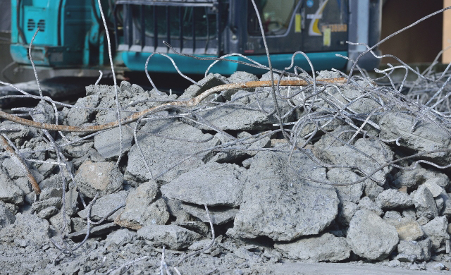 解体工事の様子